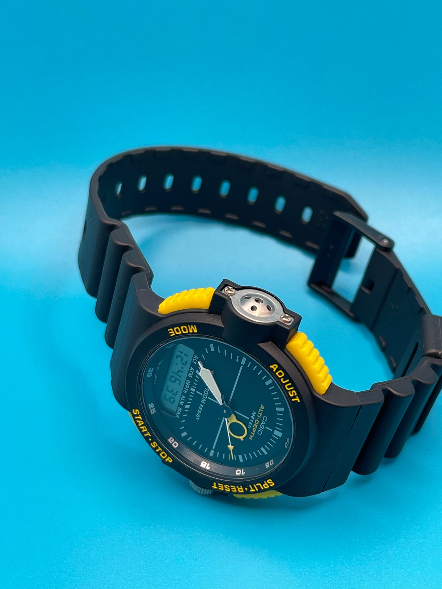 1992 Casio ARW-320 Japan Divers watch