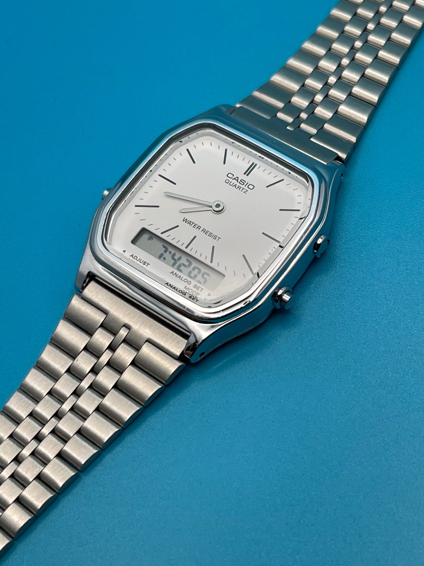 Casio AQ-220