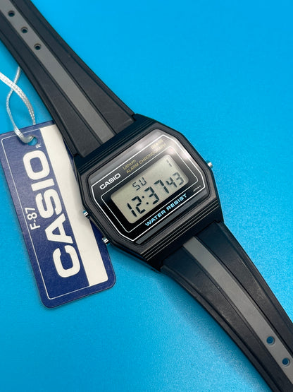 1984 Casio F-87 NEW OLD STOCK