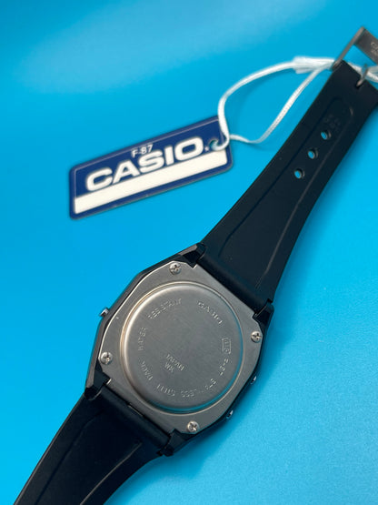 1984 Casio F-87 NEW OLD STOCK