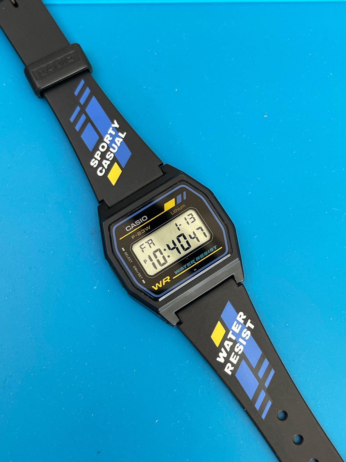 Casio F-23 In packaging