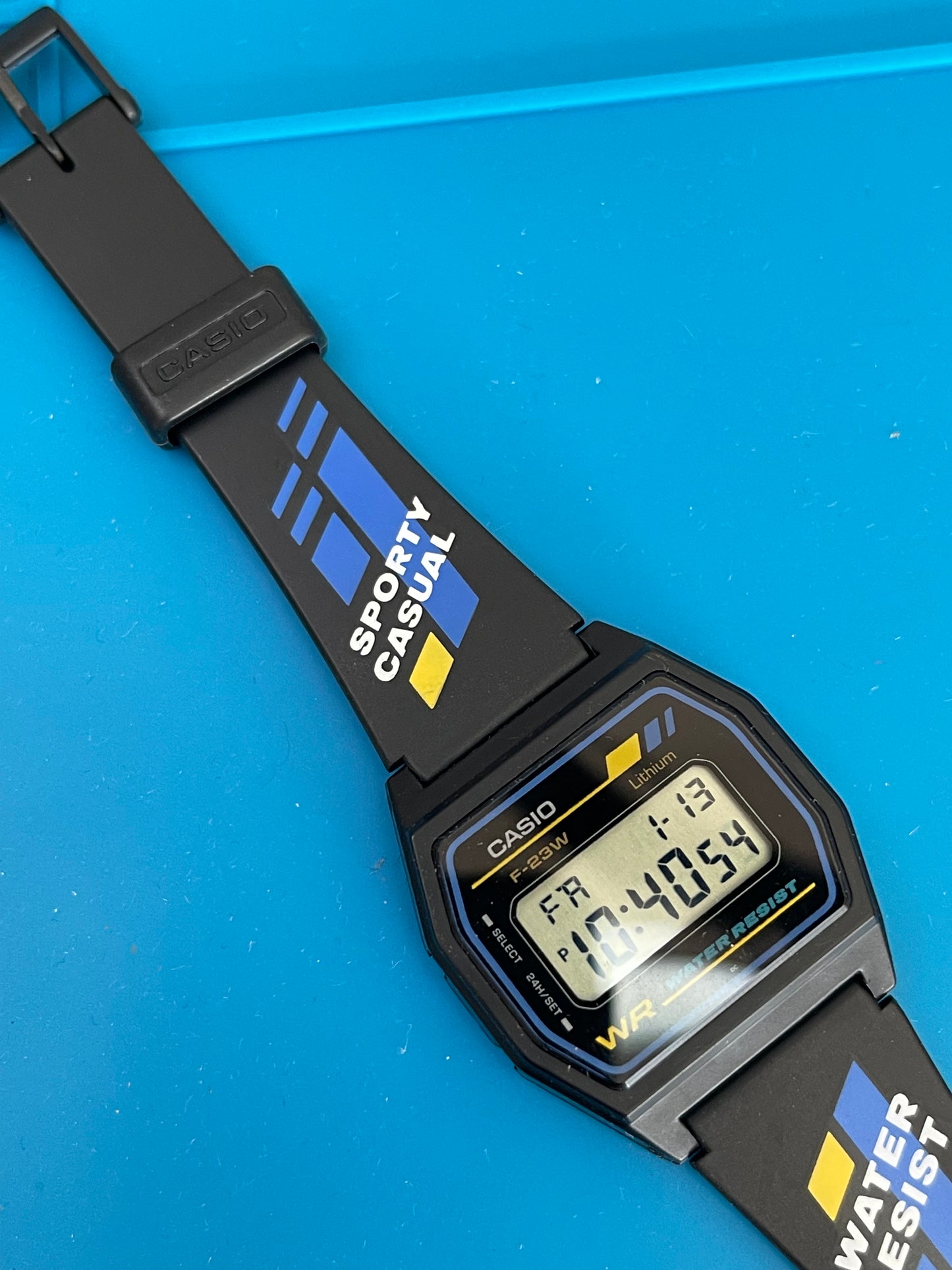 Casio F-23 In packaging
