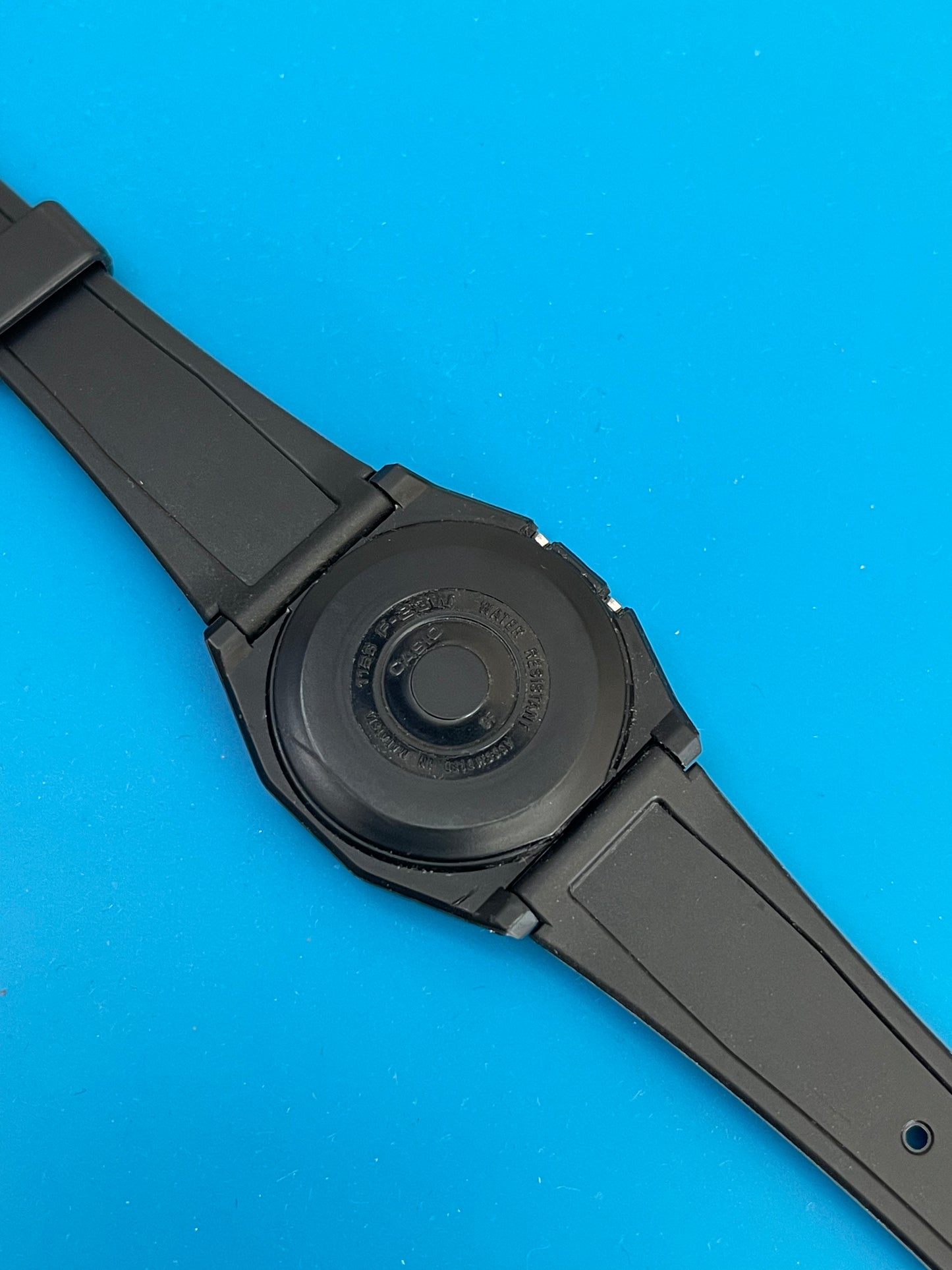 Casio F-23 In packaging