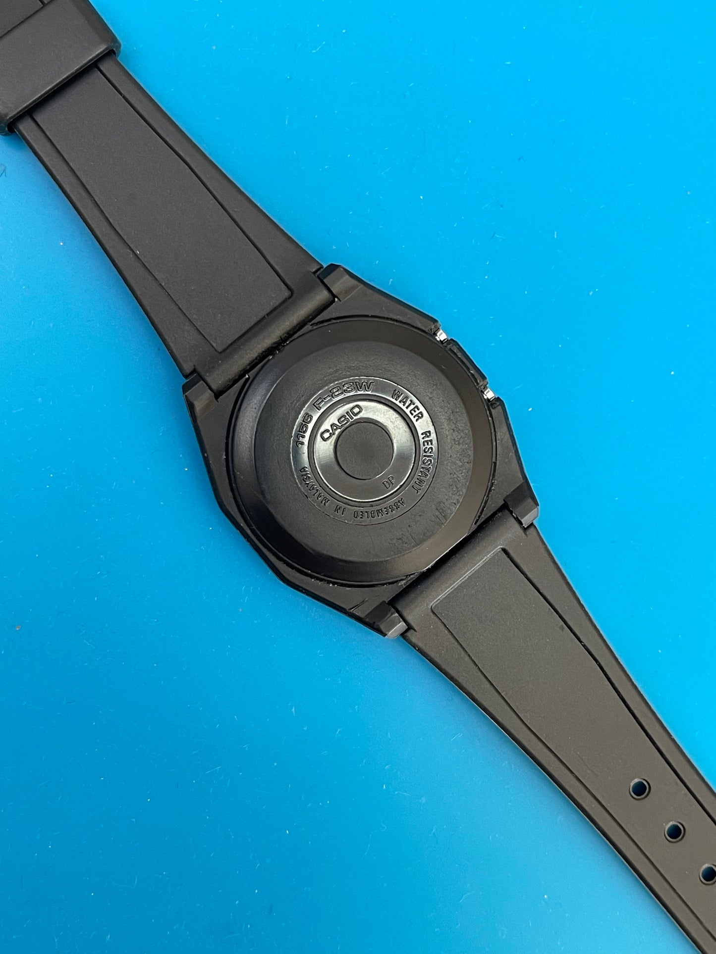 Casio F-23 In packaging