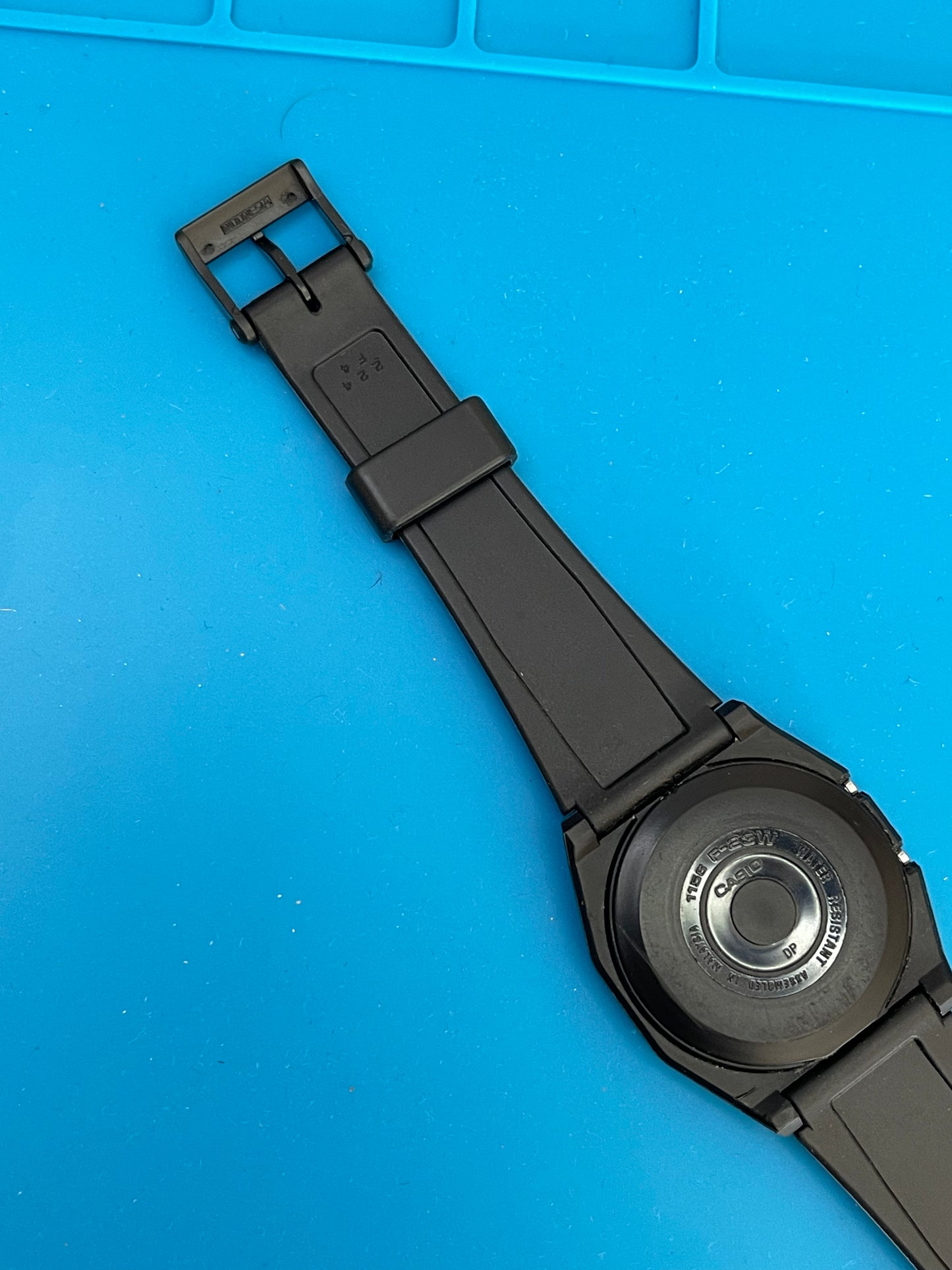 Casio F-23 In packaging