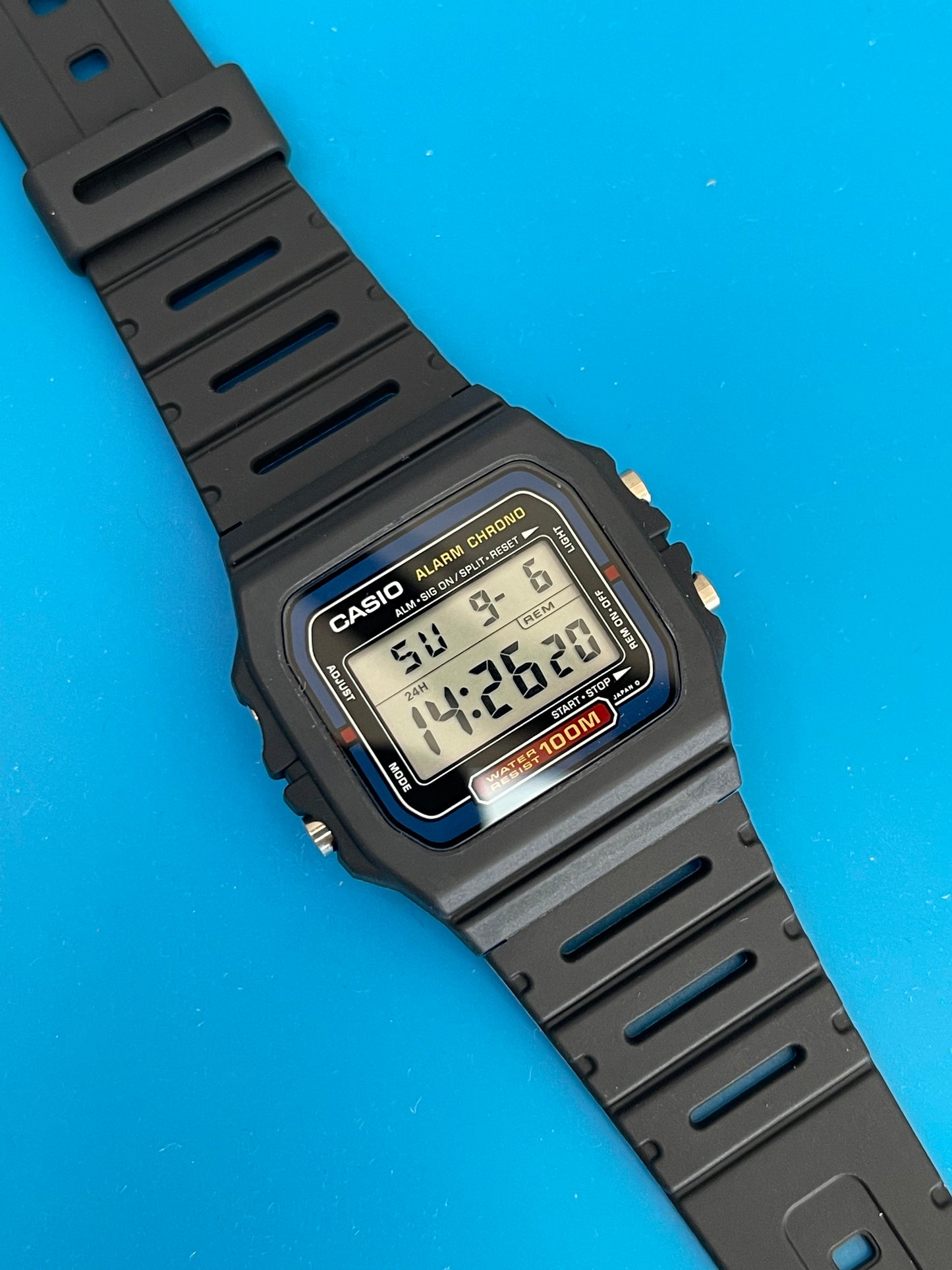 Casio W-721 Japan, New Old stock