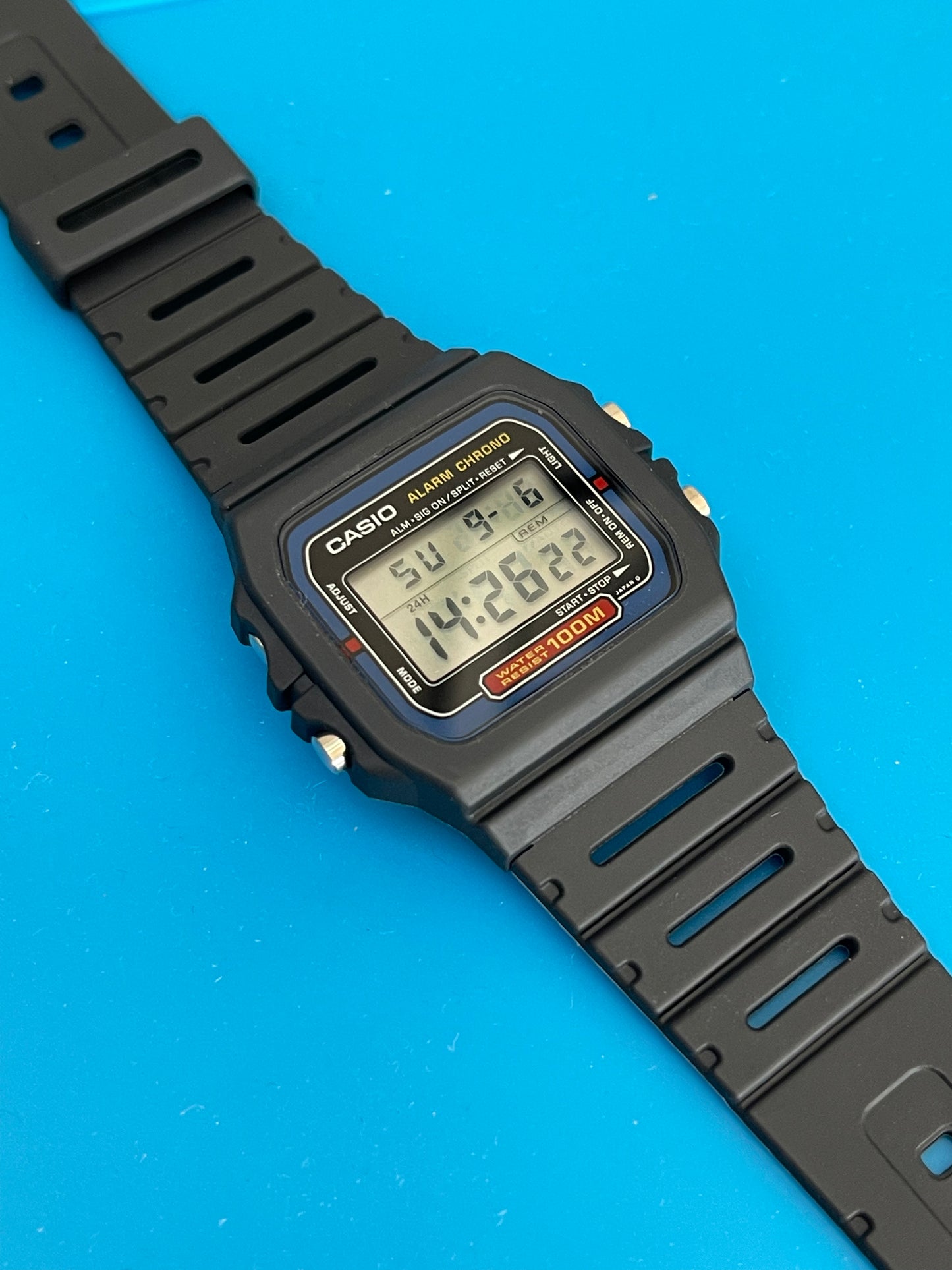 Casio W-721 Japan, New Old stock