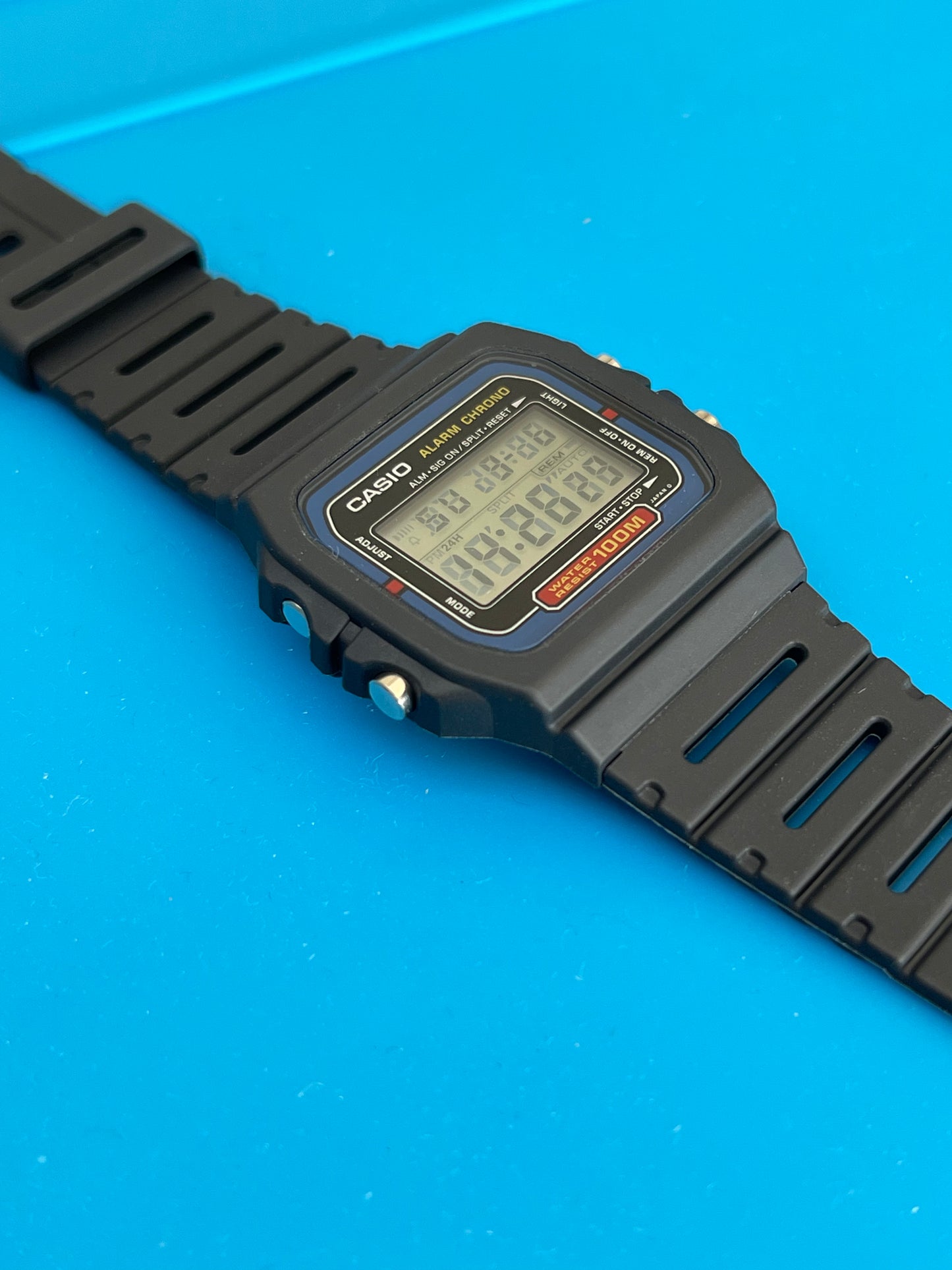 Casio W-721 Japan, New Old stock