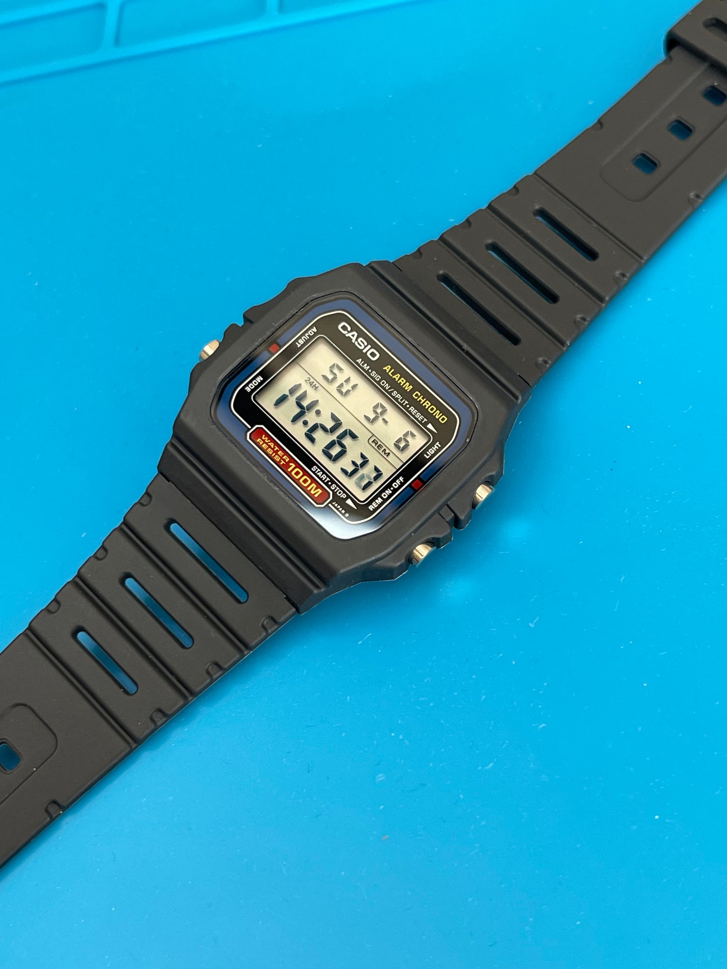 Casio W-721 Japan, New Old stock