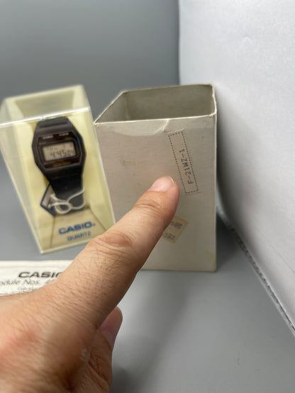 1984 Casio F21 unused in its original box (RARE FIND)