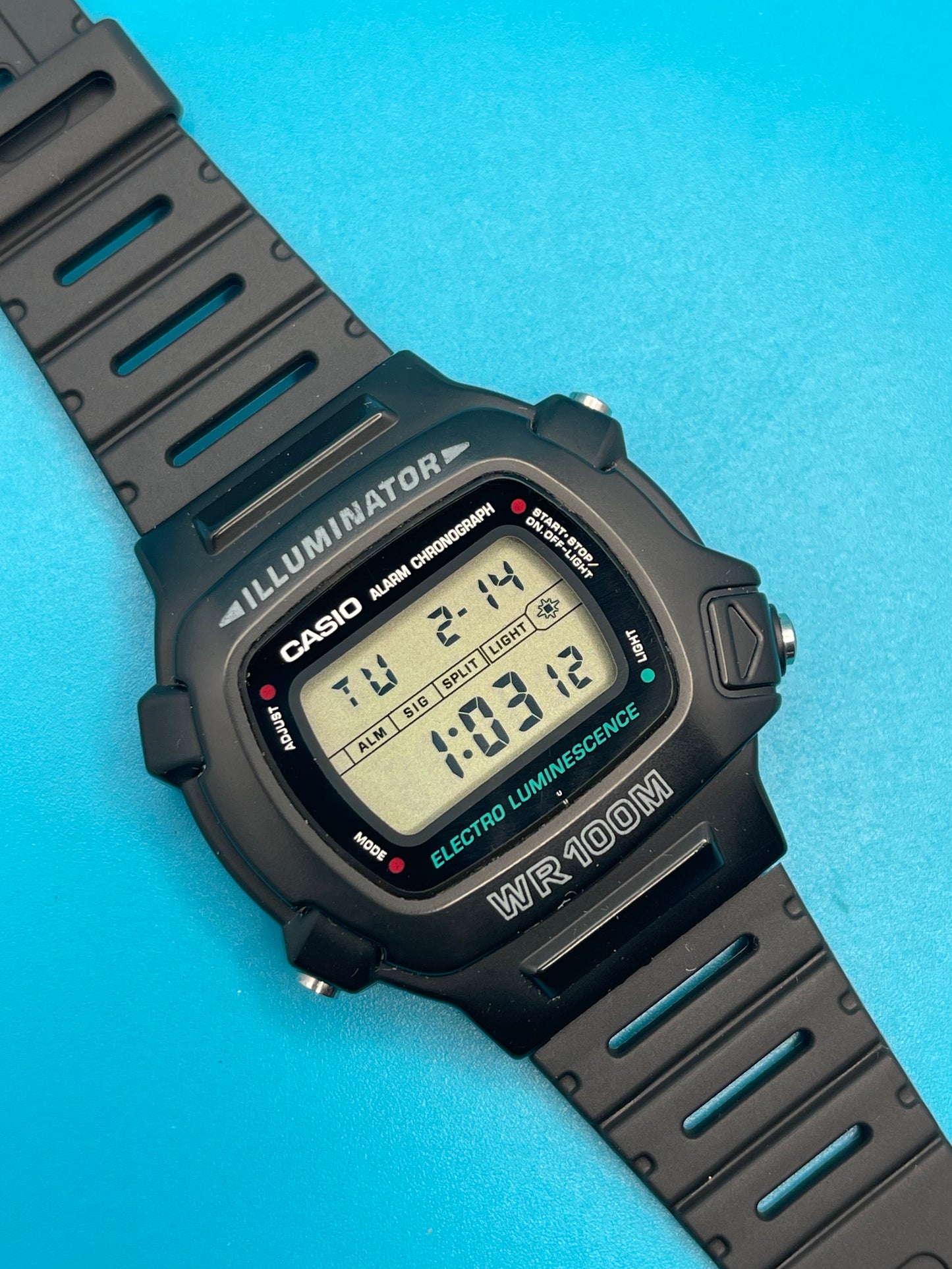 Casio W-740