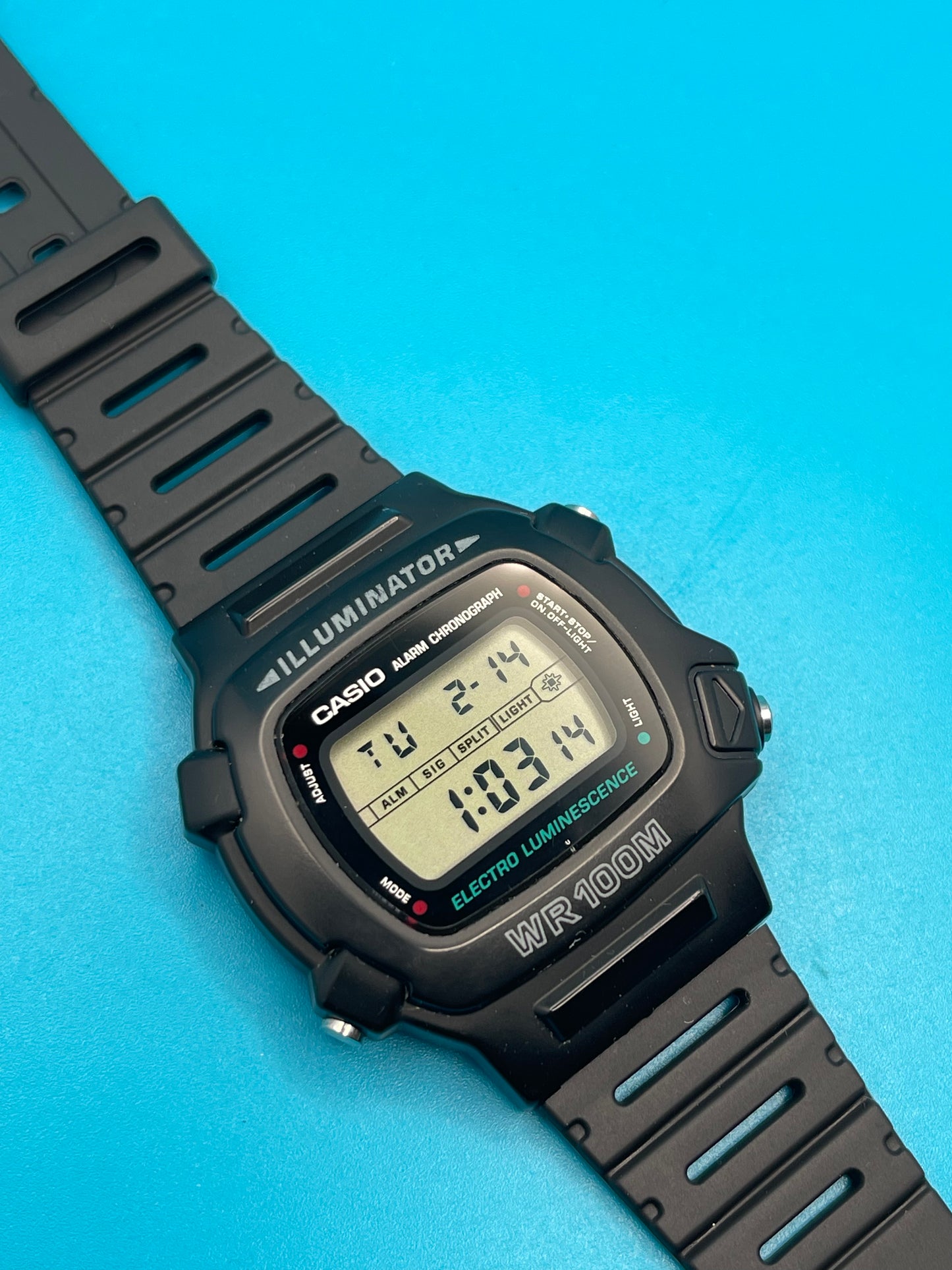 Casio W-740