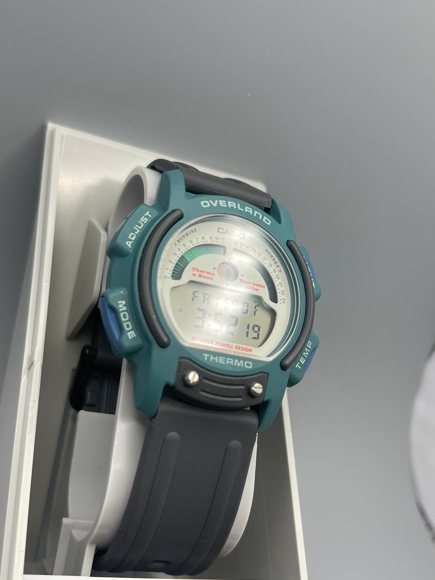 1990s Casio W-910 Japan Seymour powell design new old stock