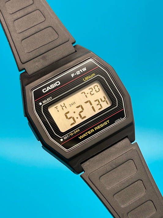 1984 Casio F-21 unused in its original box (RARE FIND)