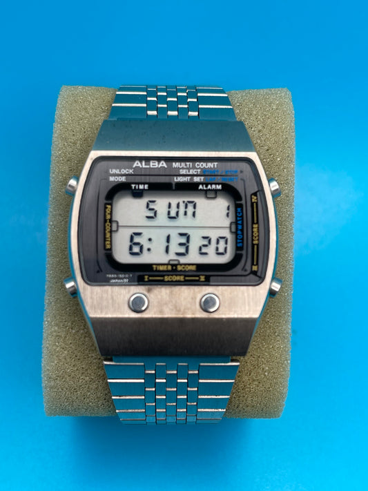 1980s Alba digital watch Y665-5010