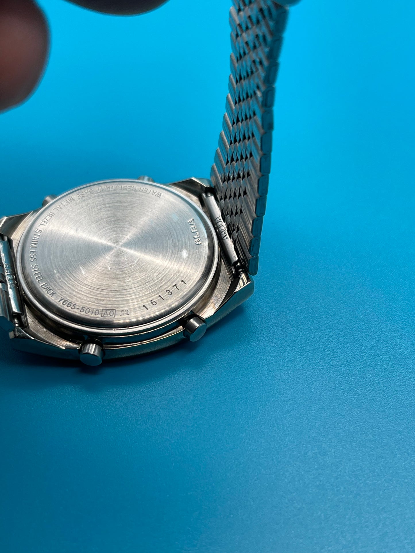 1980s Alba digital watch Y665-5010