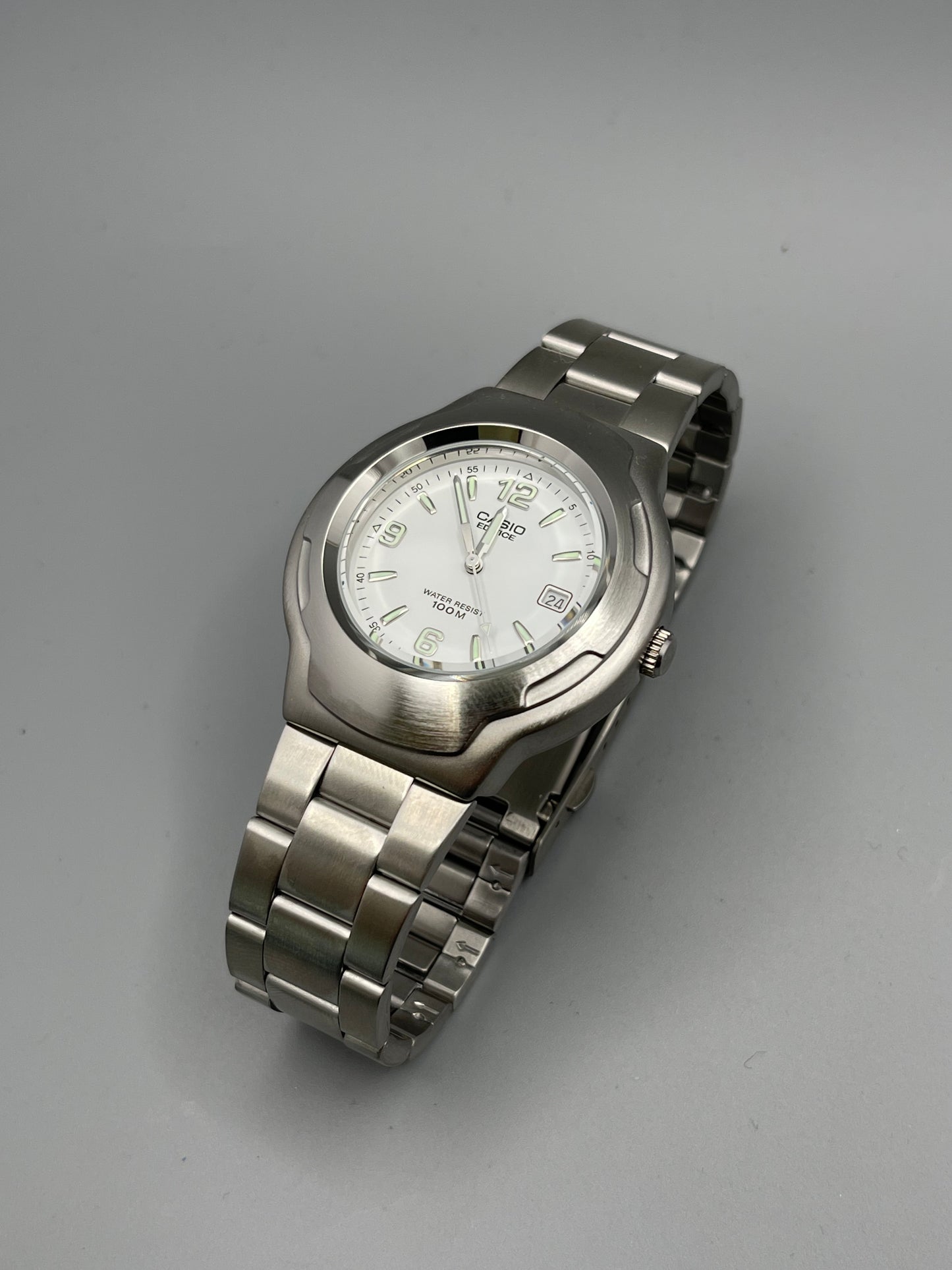 CASIO EDIFICE 100M NEW OLD STOCK