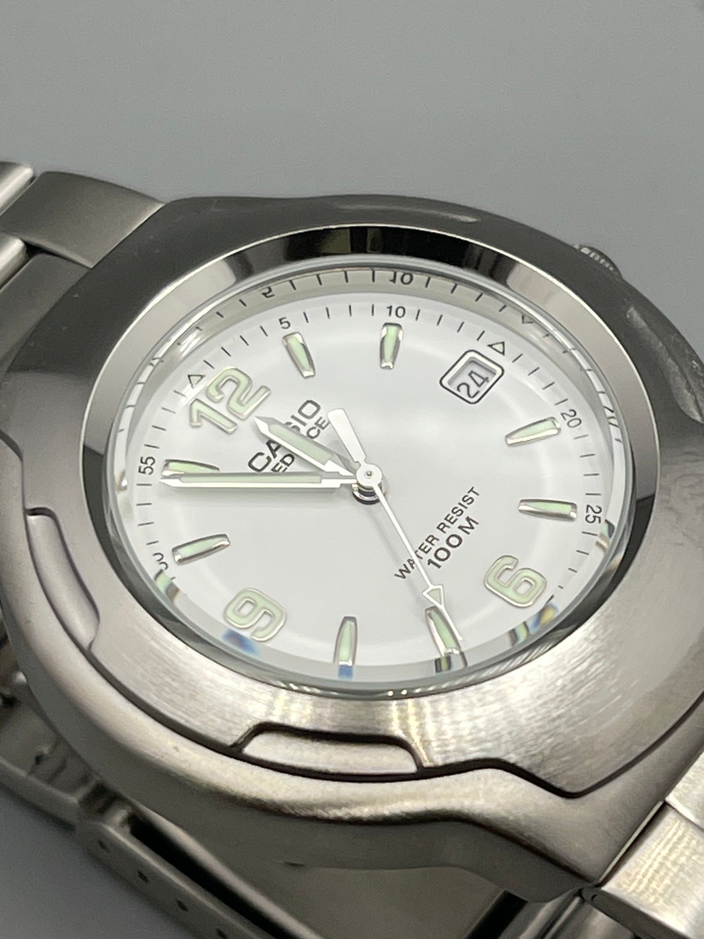 CASIO EDIFICE 100M NEW OLD STOCK