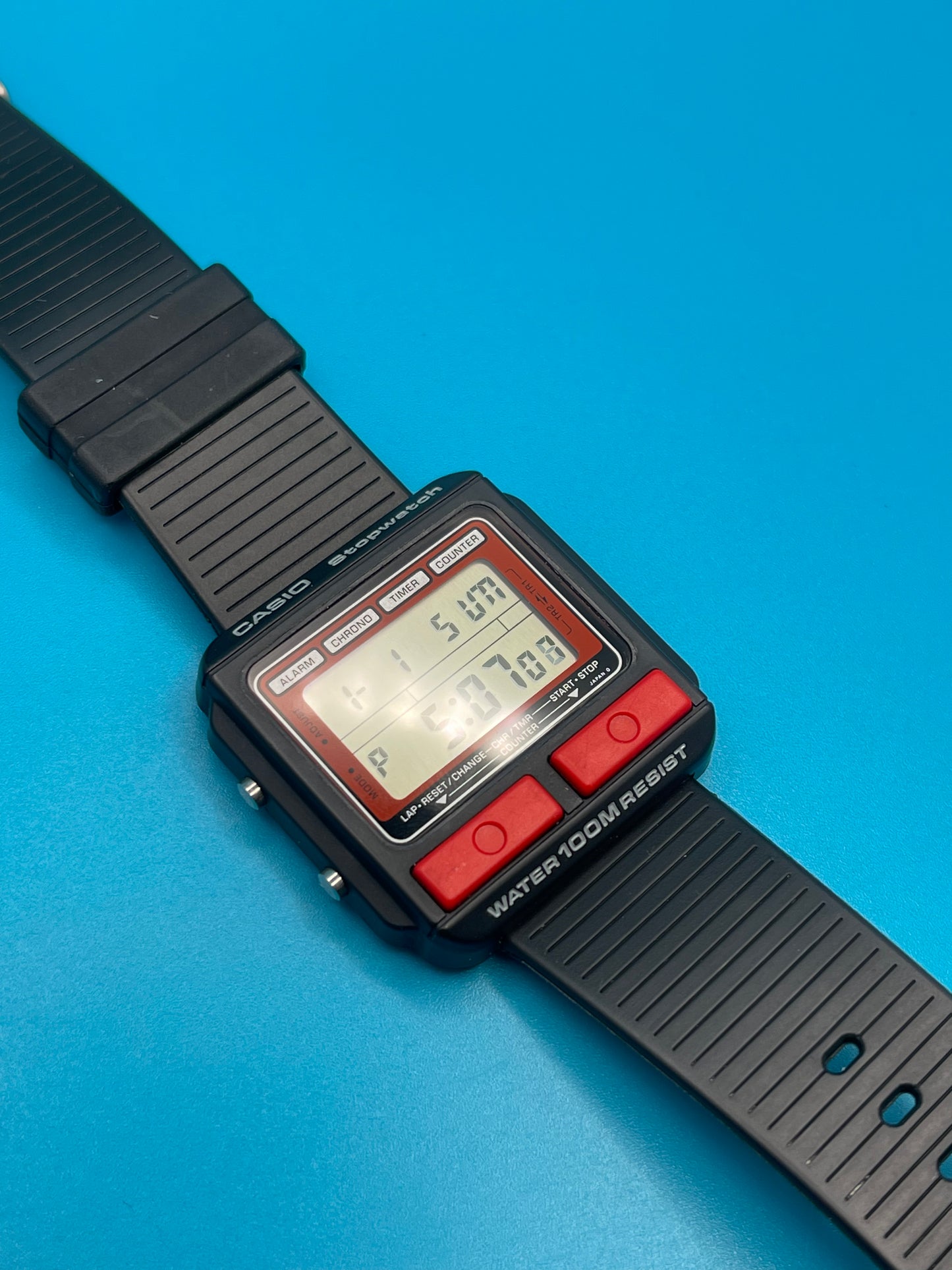 1984 Casio W-500 Red button