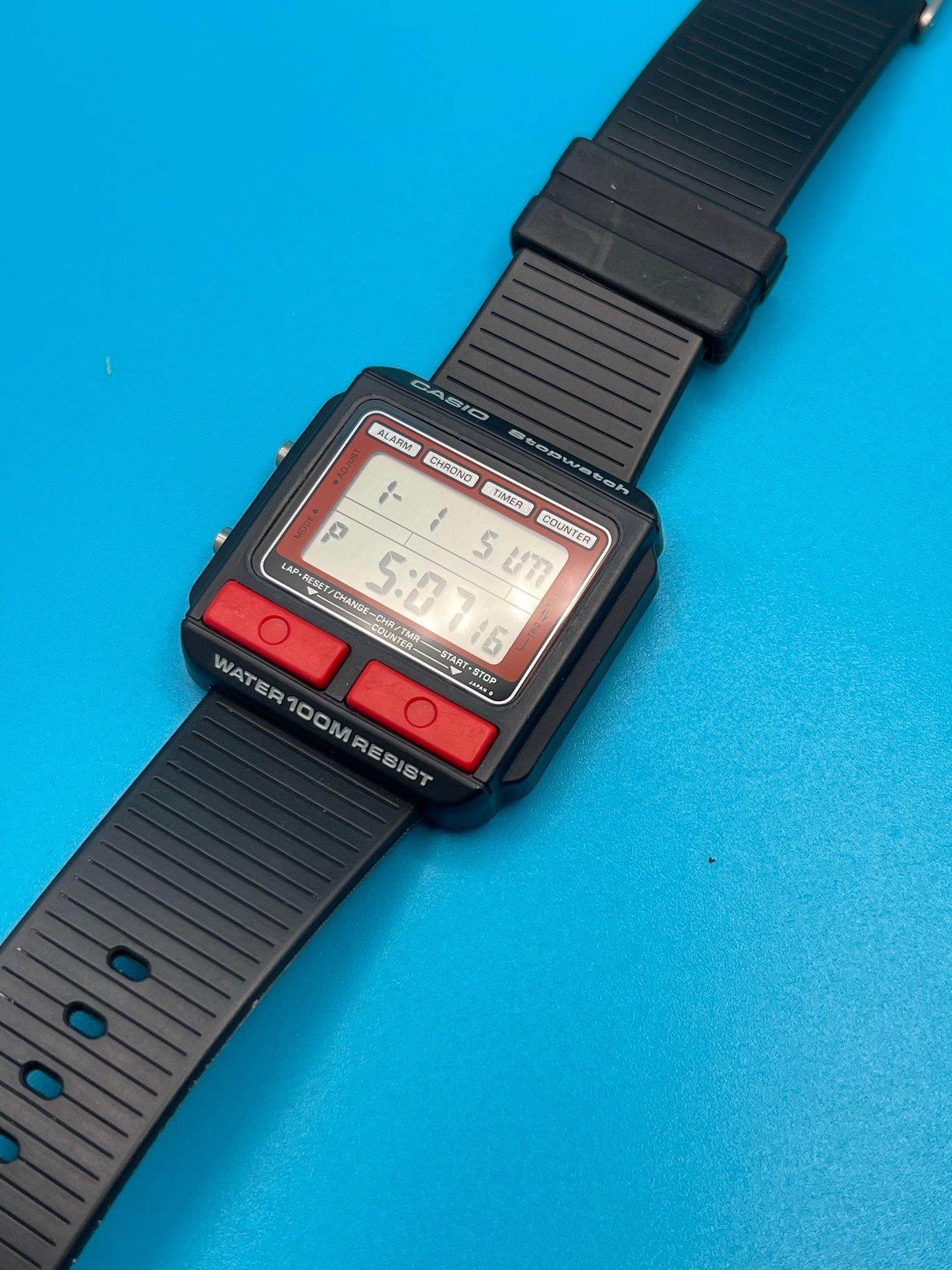 1984 Casio W-500 Red button