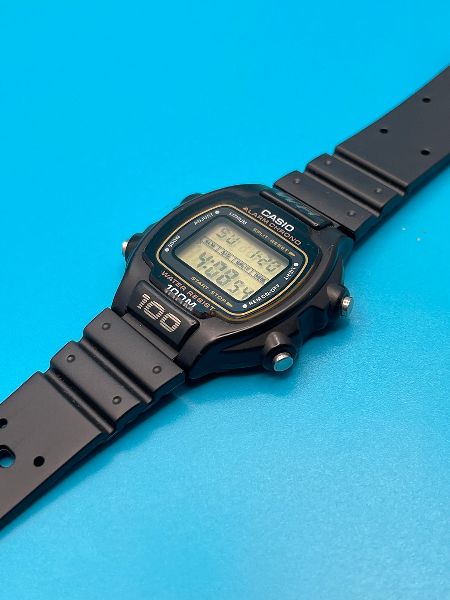 1992 Casio W-725 Rare colour