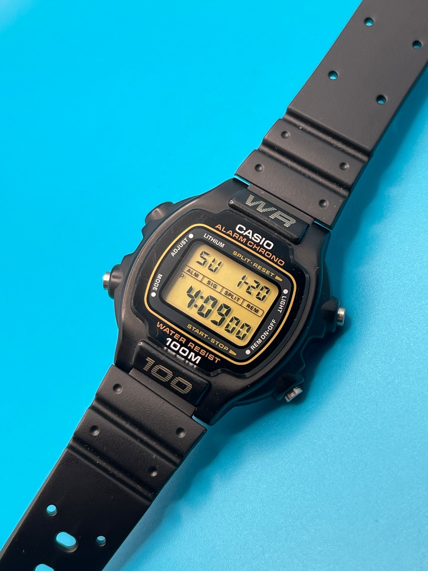 1992 Casio W-725 Rare colour