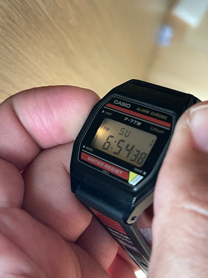 1986 Casio F-77