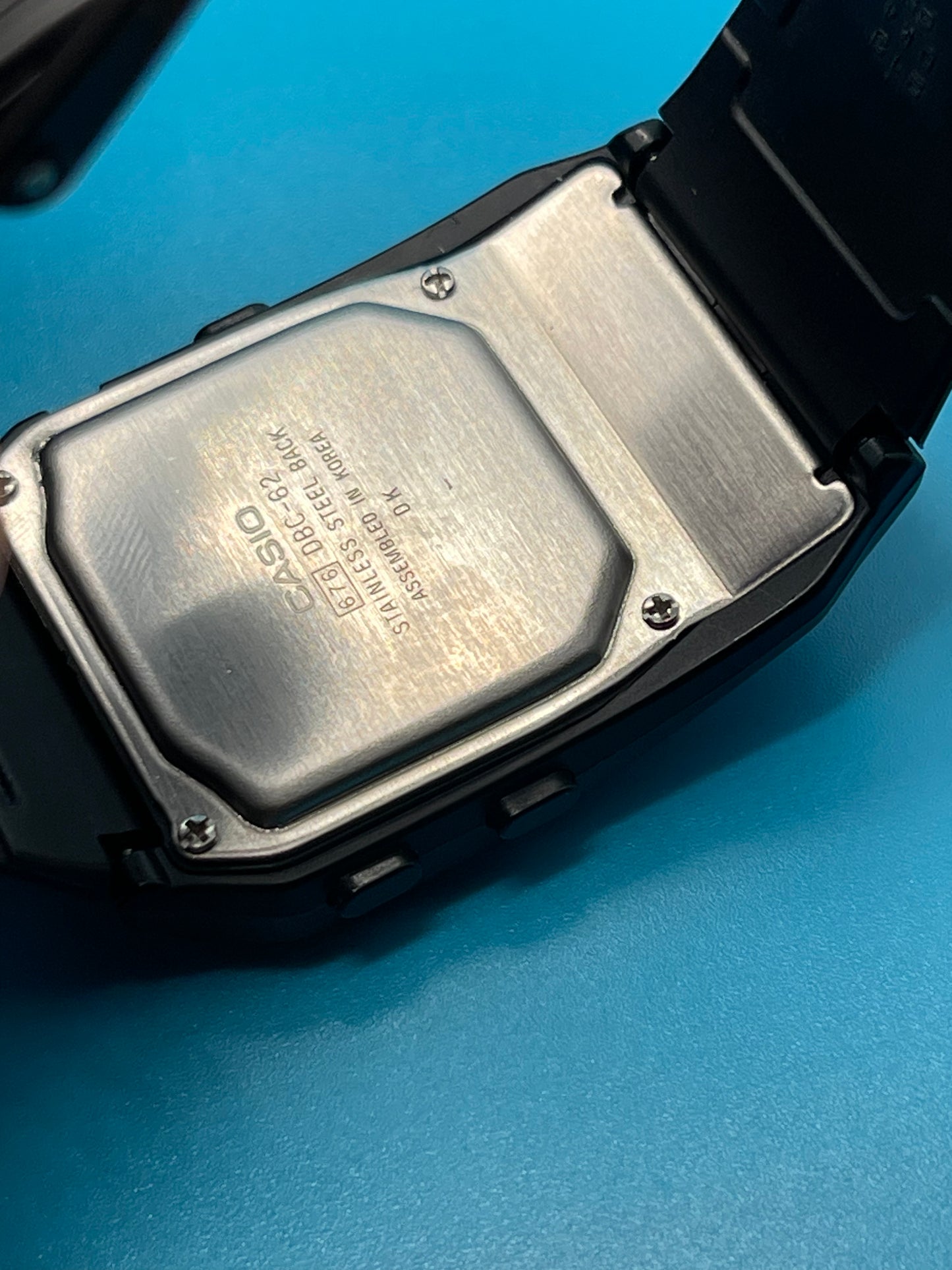 Casio DBC-62-9g Gold screen