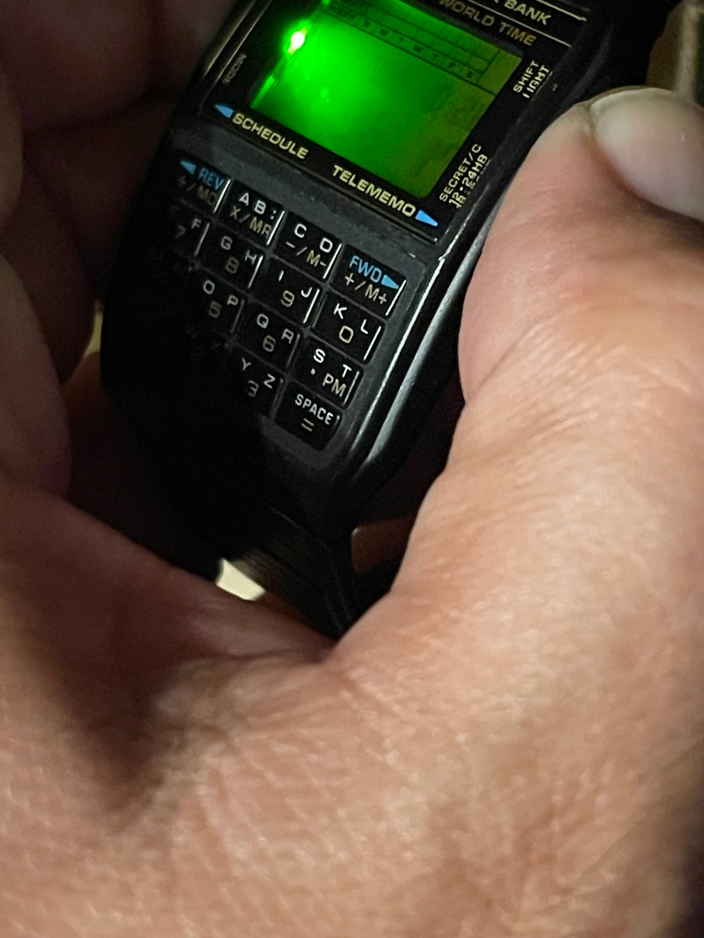 Casio DBC-62-9g Gold screen