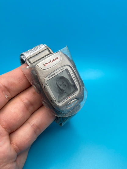 2000 CasioWQV-2BS camera watch