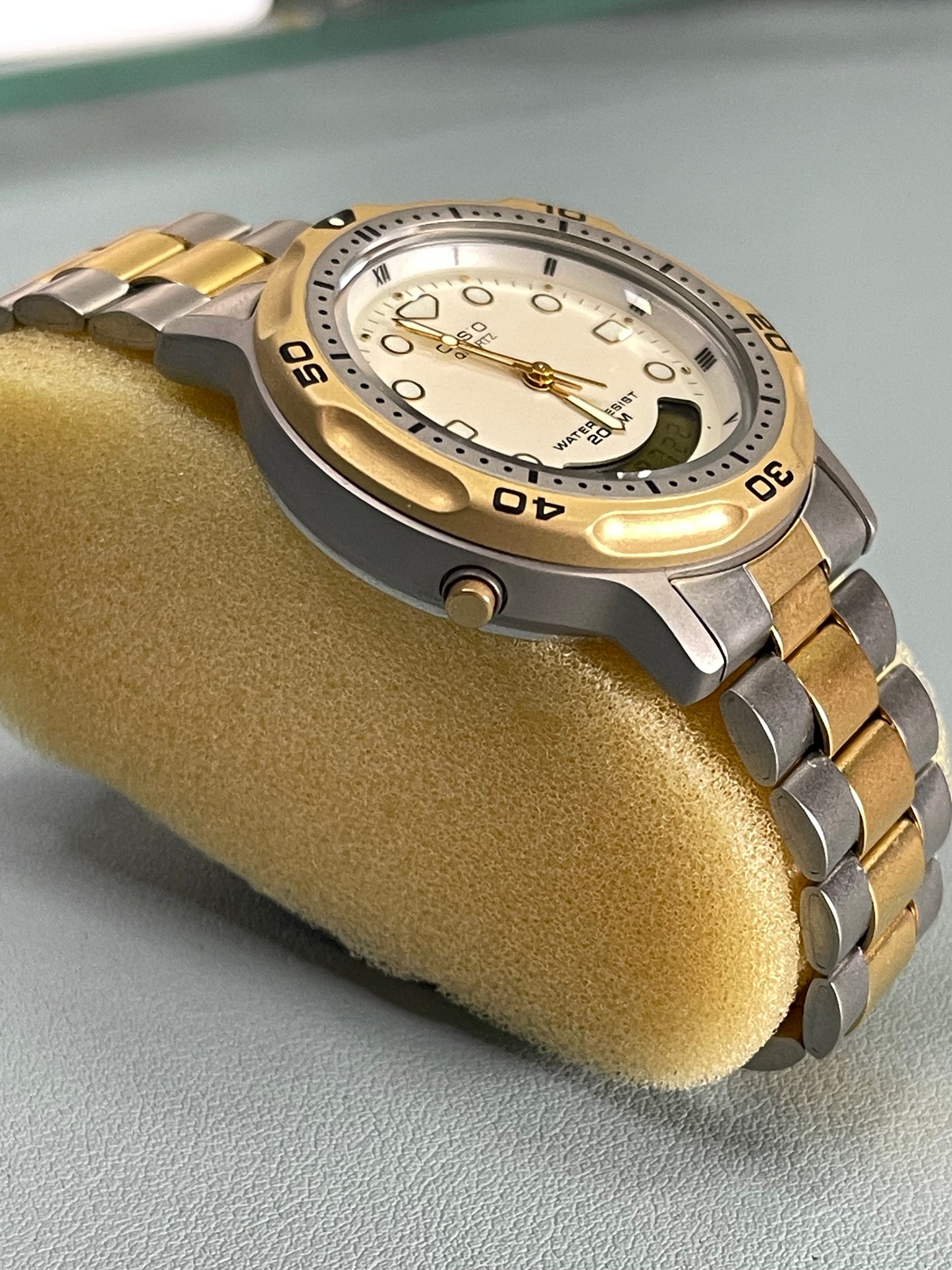 1990 Casio Oceanus 200M Divers watch, AD-702 new old stock