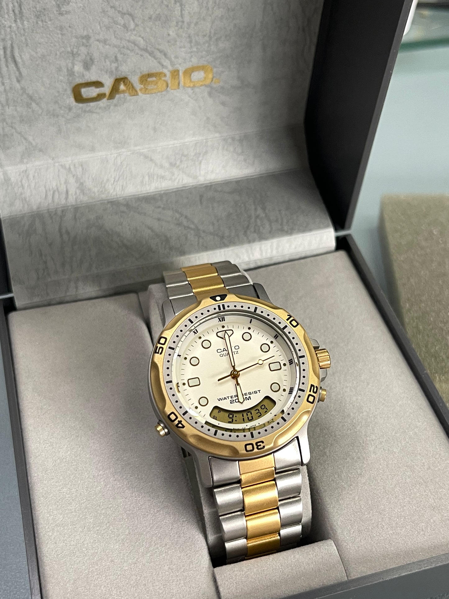 1990 Casio Oceanus 200M Divers watch, AD-702 new old stock