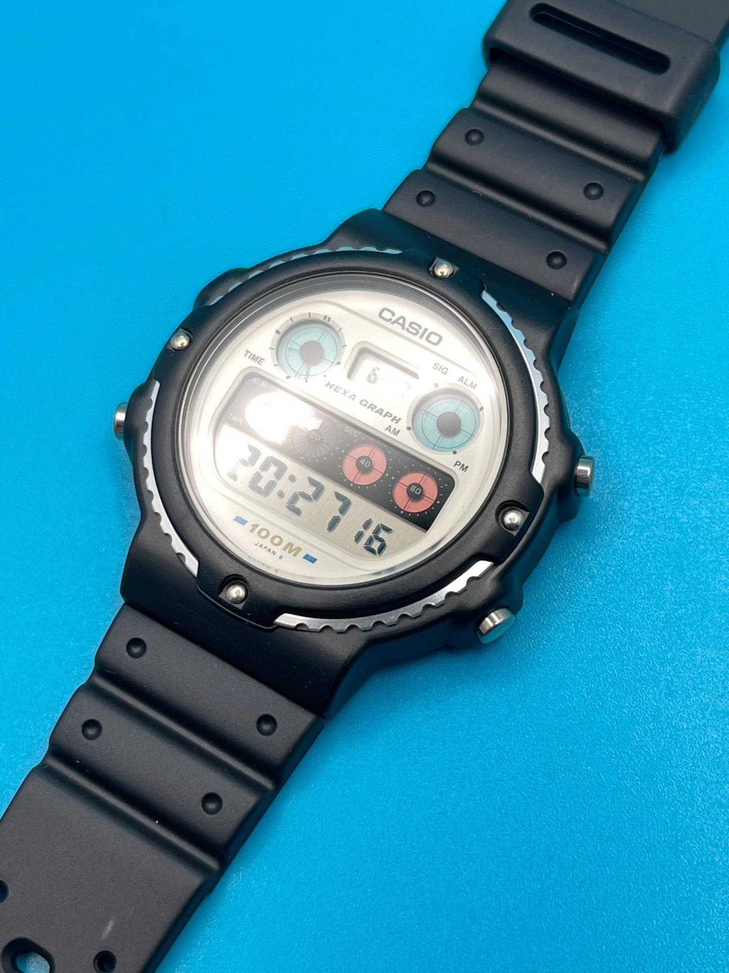 Casio HGW-10 White version