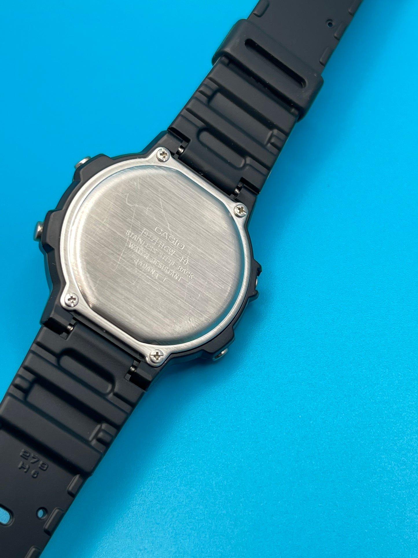 Casio HGW-10 White version