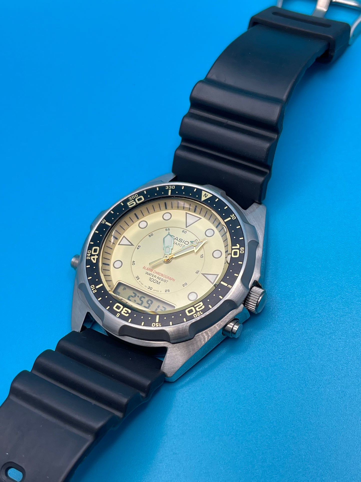 1990 Casio AMW-320c Japan DIVERS WATCH