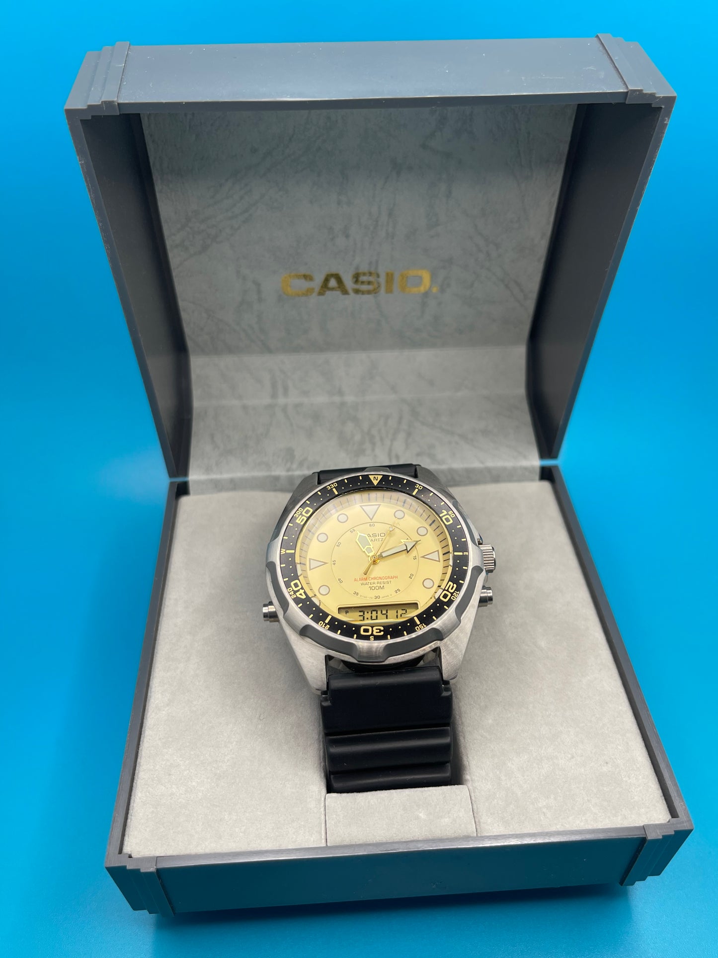 1990 Casio AMW-320c Japan DIVERS WATCH