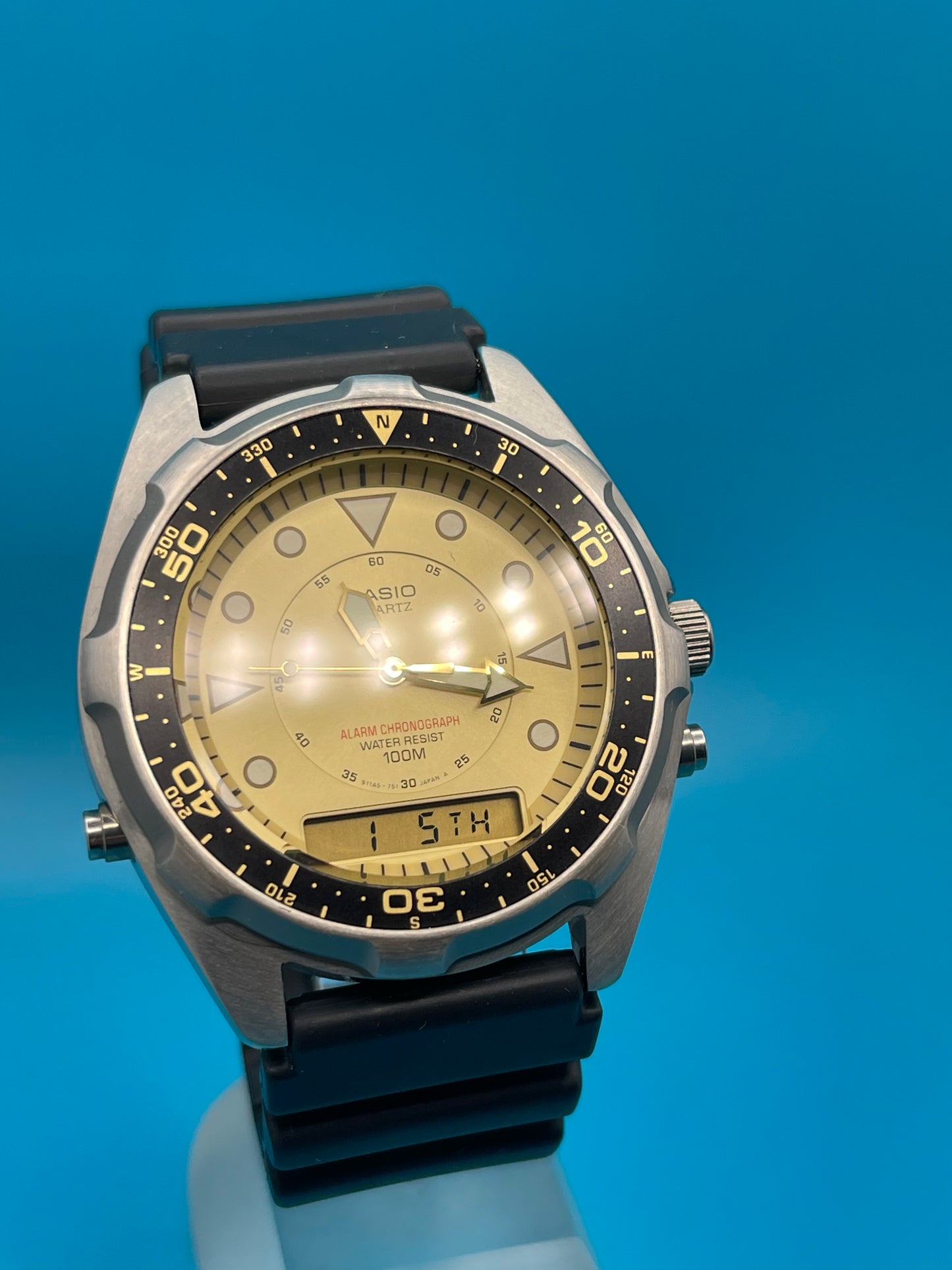 1990 Casio AMW-320c Japan DIVERS WATCH