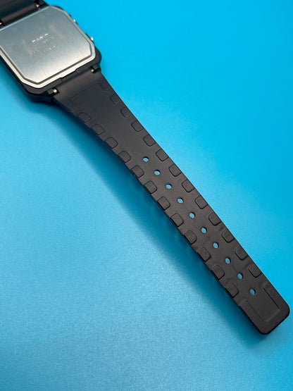 1984 Casio GR-3 Moon Fight Robot Game watch