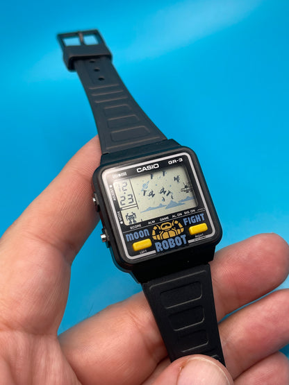 1984 Casio GR-3 Moon Fight Robot Game watch