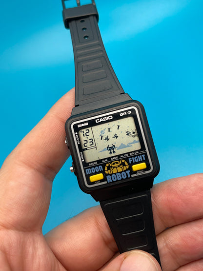 1984 Casio GR-3 Moon Fight Robot Game watch