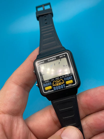 1984 Casio GR-3 Moon Fight Robot Game watch